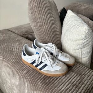 Adidas Sambas Men's White and Navy Sneakers